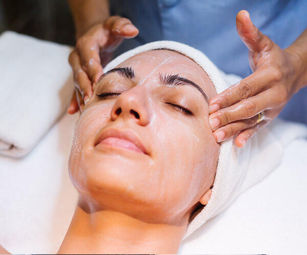 Facial
      Acne scarring
Improve blood circulation
Cleanse Your Skin. An excellent facial will cleanse your face thoroughly and promote skin hydration, which is not possible at home. Think of it this way ...